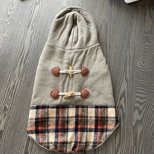 Vibrant Life Dog M Sherpa Lined Sweater with Hoodie